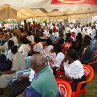 Die Einweihung des Brunnen