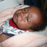 Mama Matata hilft in fremdem Camp