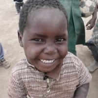 Mama Matata hilft in fremdem Camp