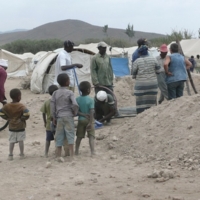 Mama Matata hilft in fremdem Camp