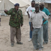 Mama Matata hilft in fremdem Camp