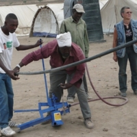 Mama Matata hilft in fremdem Camp